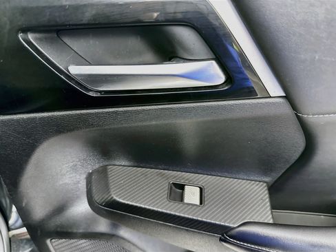 Used 2024 Mitsubishi Outlander SE FWD image 31
