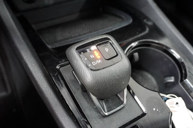 Used 2025 Nissan Rogue SV FWD image 14