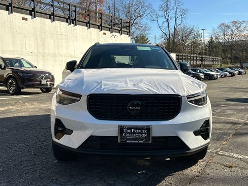 New 2026 Volvo XC40 B5 Ultra w/ Climate Package AWD/4WD image 6