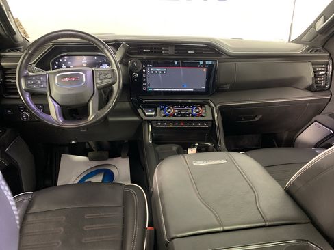 Used 2024 GMC Sierra 2500 AT4X AWD/4WD image 32
