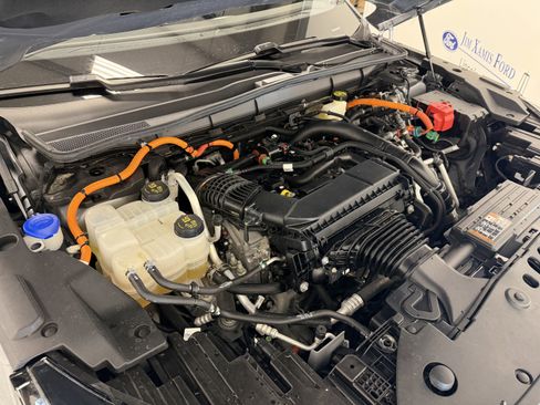 Used 2024 Lincoln Nautilus Reserve w/ Equipment Group 202A image 35