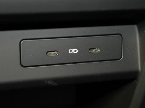 Certified 2024 Porsche Cayenne Coupe AWD/4WD image 40