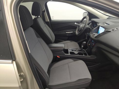 Used 2017 Ford Escape SE w/ Equipment Group 201A FWD image 21