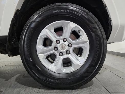 Used 2020 Toyota 4Runner SR5 Premium image 26