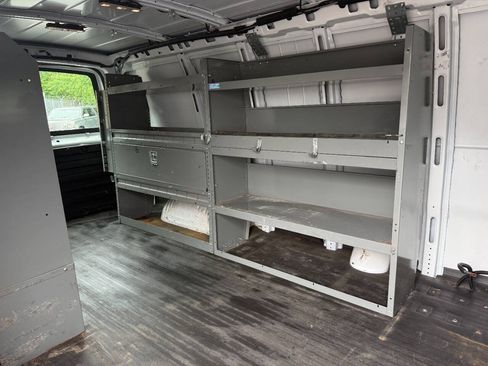 Used 2020 Chevrolet Express 3500 Extended w/ Driver Convenience Package RWD image 20