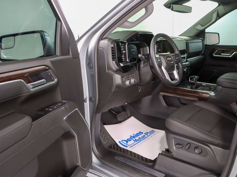 Used 2026 GMC Sierra 1500 Elevation AWD/4WD image 3