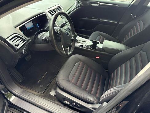 Used 2015 Ford Fusion SE w/ Equipment Group 201A FWD image 7