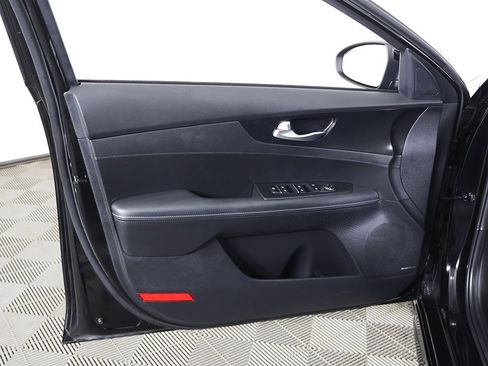 Used 2023 Kia Forte GT-Line w/ GT-Line Premium Package image 25