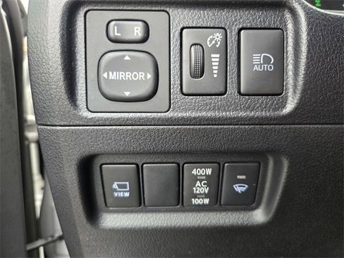 Used 2022 Toyota 4Runner SR5 Premium image 32