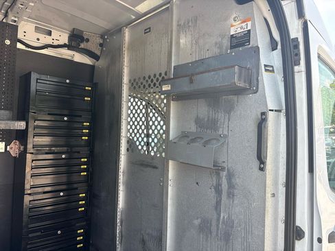 Used 2019 Ford Transit 250 148 Medium Roof RWD image 19
