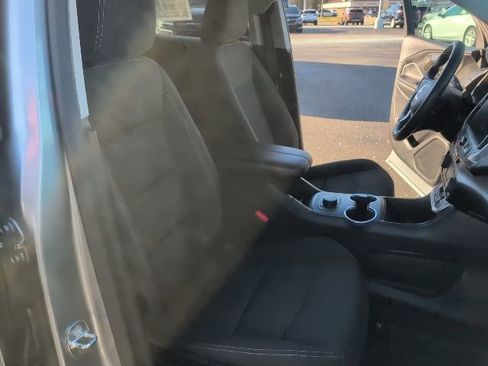 Used 2023 GMC Terrain SLE w/ LPO, Floor Liner Package image 36