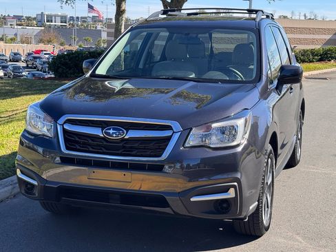 Used 2018 Subaru Forester 2.5i Premium w/ All-Weather Package image 4