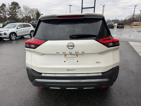 Used 2023 Nissan Rogue SL w/ SL Premium Package image 7