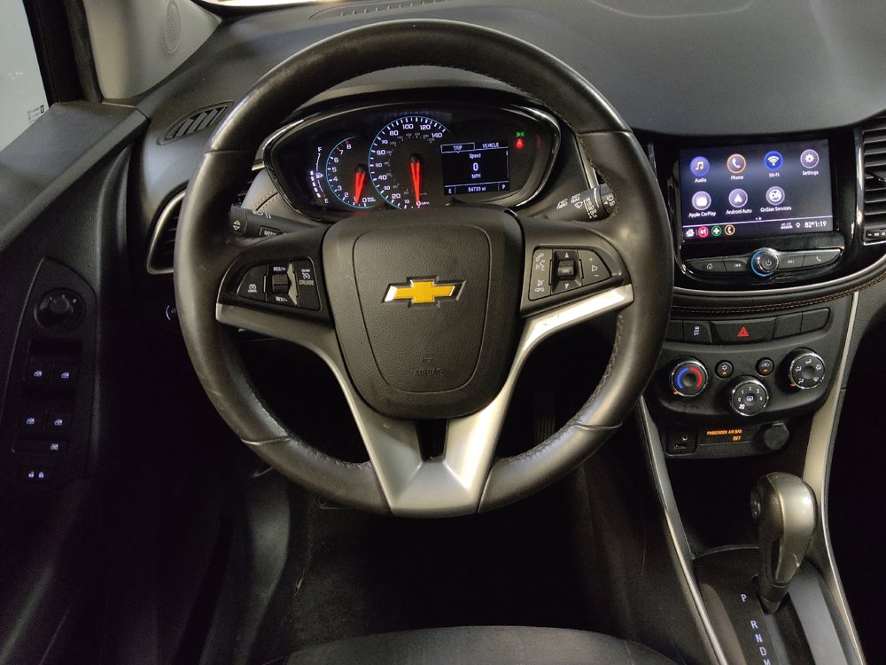 Used 2020 Chevrolet Trax LT w/ Sun & Sound Package FWD image 22
