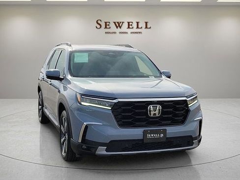 Used 2024 Honda Pilot Elite image 7