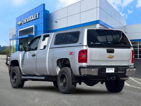 Used 2013 Chevrolet Silverado 2500 LT w/ Interior Plus Package AWD/4WD image 6