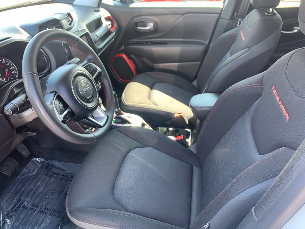 Used 2023 Jeep Renegade Trailhawk AWD/4WD image 15