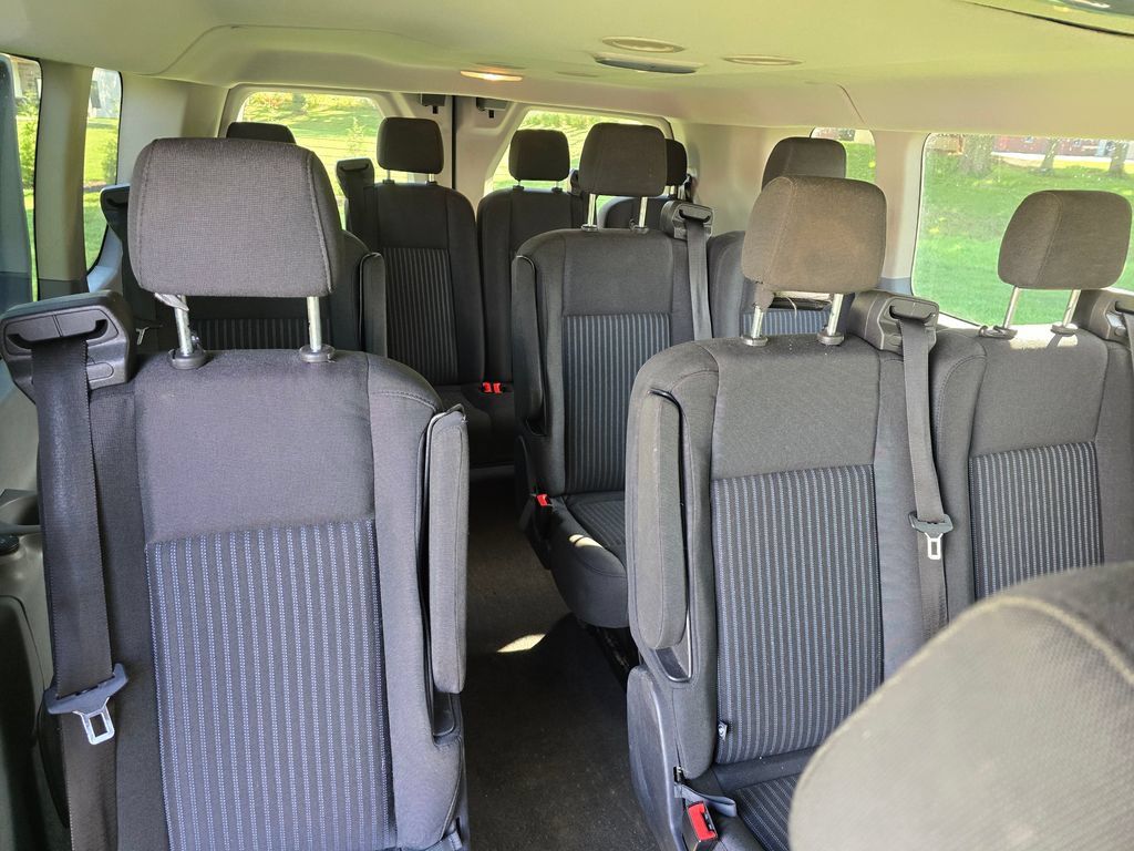 Used 2015 Ford Transit 350 XLT RWD image 12
