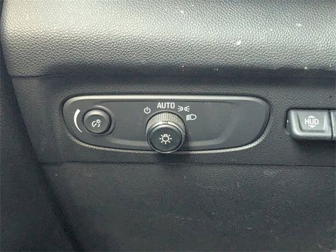 Used 2021 Buick Envision Essence w/ Technology Package I image 25