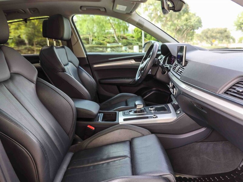 Used 2019 Audi Q5 2.0T Premium Plus w/ Premium Plus Package AWD/4WD image 24