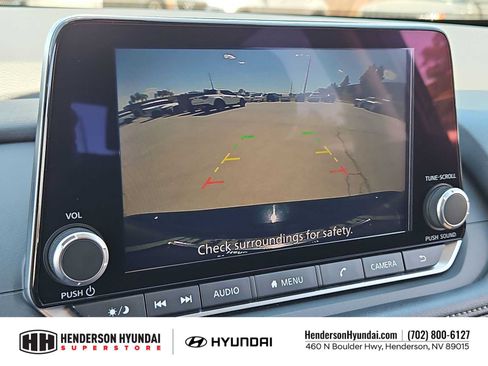 Used 2024 Nissan Rogue S FWD image 28