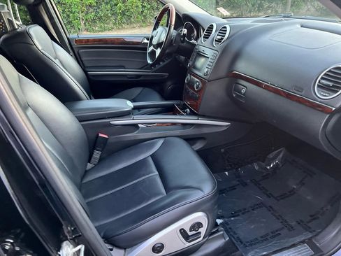 Used 2012 Mercedes-Benz GL 450 4MATIC image 11