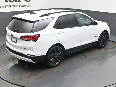 Certified 2024 Chevrolet Equinox RS FWD image 40