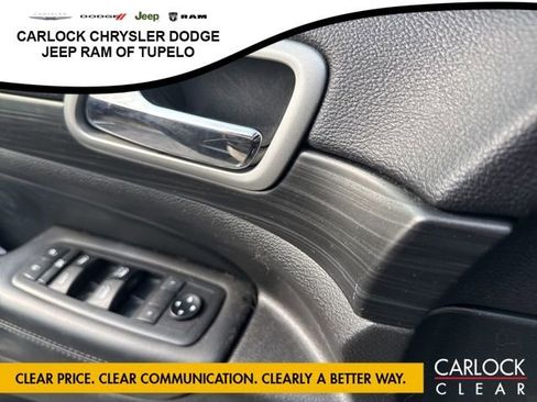 Used 2019 Jeep Grand Cherokee Laredo w/ Laredo X Package image 15