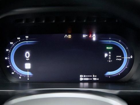 Certified 2024 Volvo XC90 T8 Plus w/ Protection Package Premier image 15