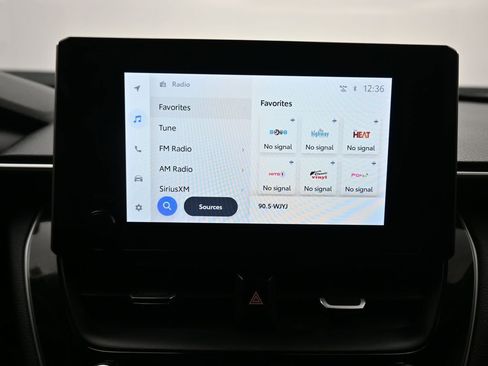 Used 2023 Toyota Corolla Cross XSE w/ Convenience Package image 16