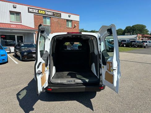 Used 2022 Ford Transit Connect XL FWD image 26