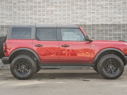 New 2026 Ford Bronco Badlands w/ Sasquatch Package image 4