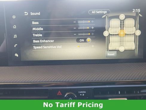 Certified 2025 Nissan Kicks SR image 18