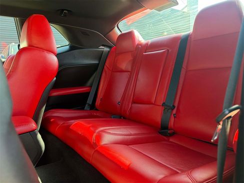 Used 2023 Dodge Challenger R/T w/ Blacktop Package image 19