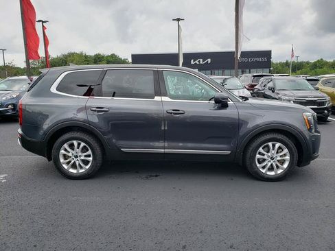 Used 2022 Kia Telluride LX AWD/4WD image 2