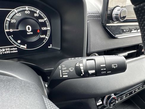 Used 2023 Mitsubishi Outlander SE image 26