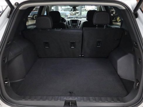 Used 2022 Chevrolet Equinox LT image 18