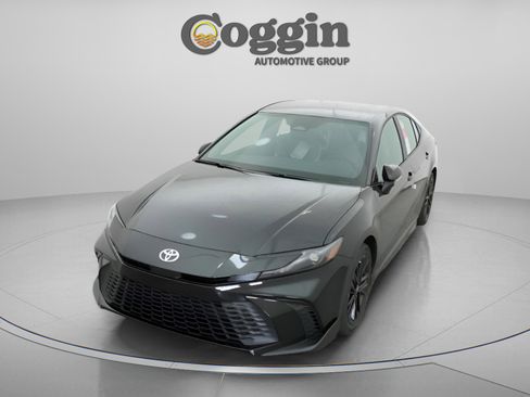 New 2026 Toyota Camry SE image 30