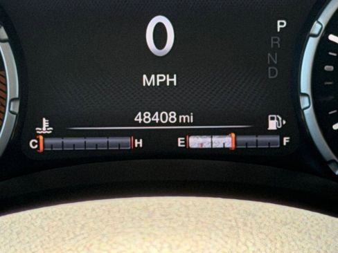 Used 2023 Jeep Renegade Latitude AWD/4WD image 21
