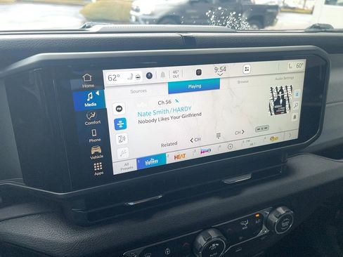 New 2026 Jeep Gladiator Sport image 28