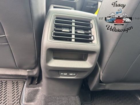 New 2025 Volkswagen Tiguan SE R-Line image 23