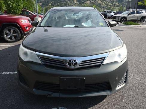 Used 2012 Toyota Camry FWD image 4