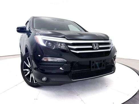 Used 2018 Honda Pilot Elite image 8