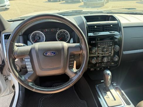 Used 2010 Ford Escape Limited FWD image 20