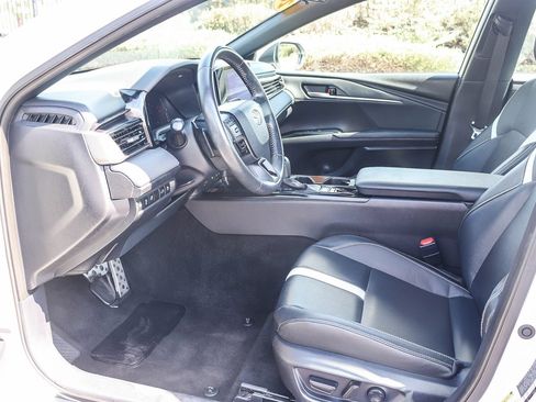Used 2025 Toyota Camry SE FWD image 22