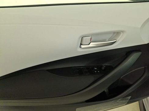 New 2026 Toyota Corolla SE image 10