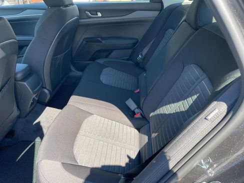 New 2025 Kia K5 LXS image 7