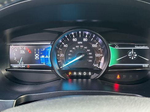 Used 2018 Ford Explorer XLT w/ Equipment Group 202A image 25