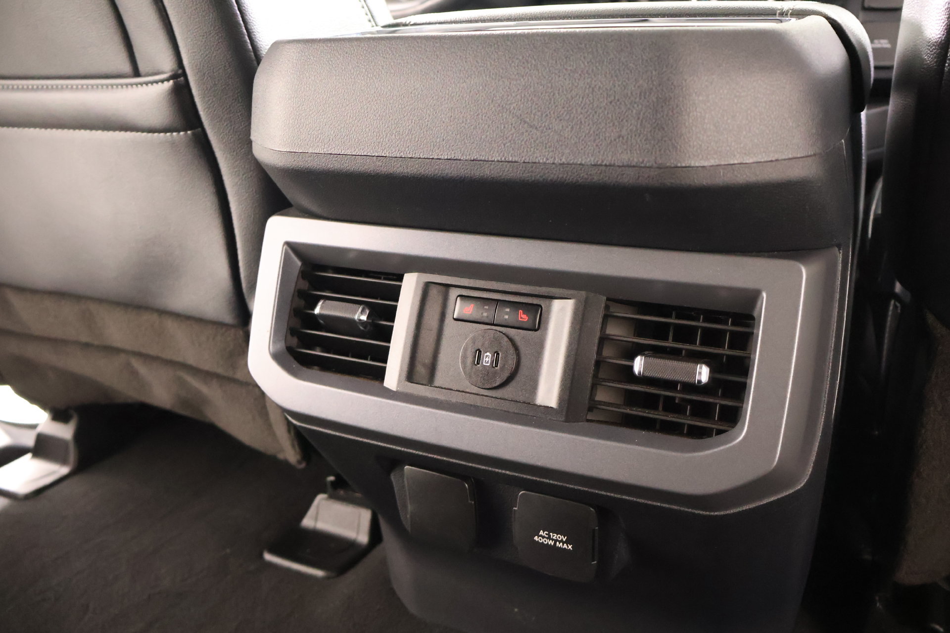 Used 2023 Ford F350 Lariat w/ Lariat Ultimate Package AWD/4WD image 16