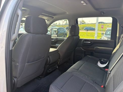 Used 2023 GMC Sierra 2500 SLE AWD/4WD image 10